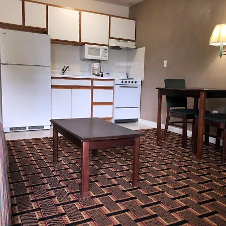 Affordable Suites Бёрлингтон Экстерьер фото